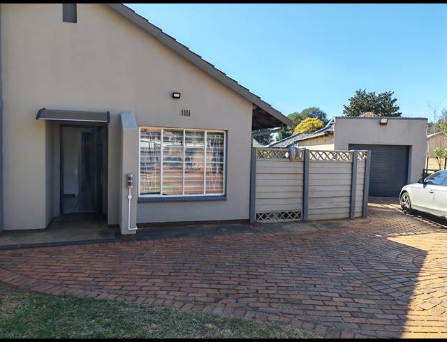4 BEDROOM HOUSE FOR SALE IN BIRCH ACRES